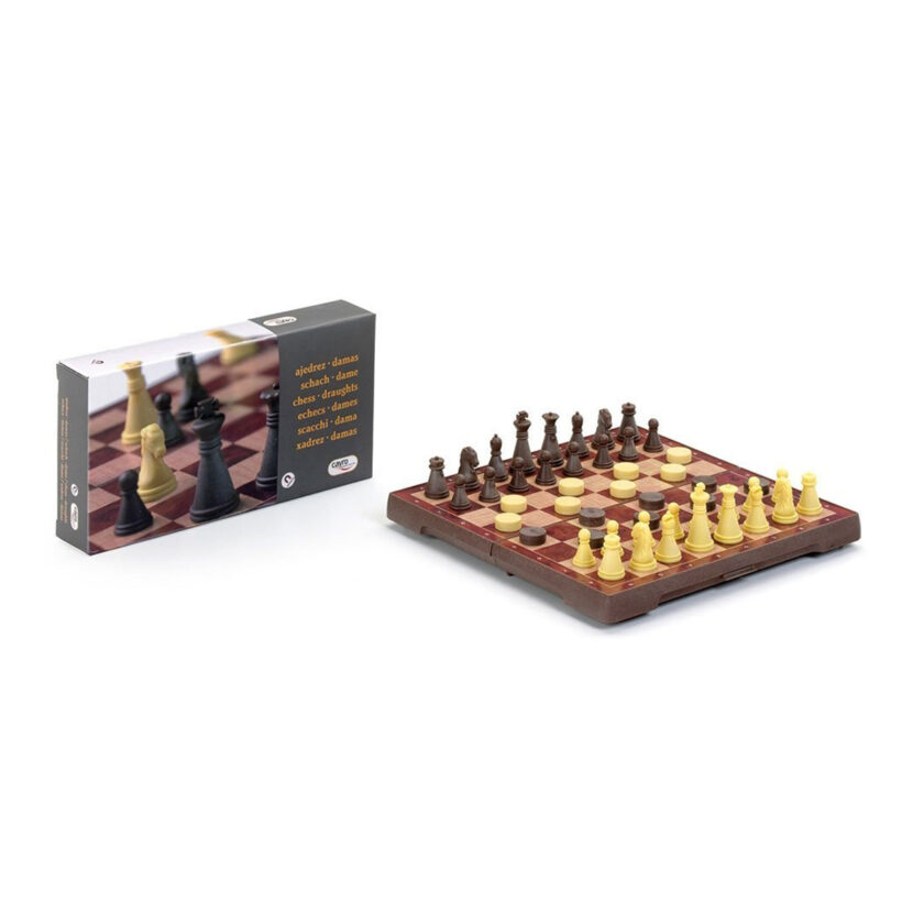 Cayro-Magnetic Travel Chess And Checkers
