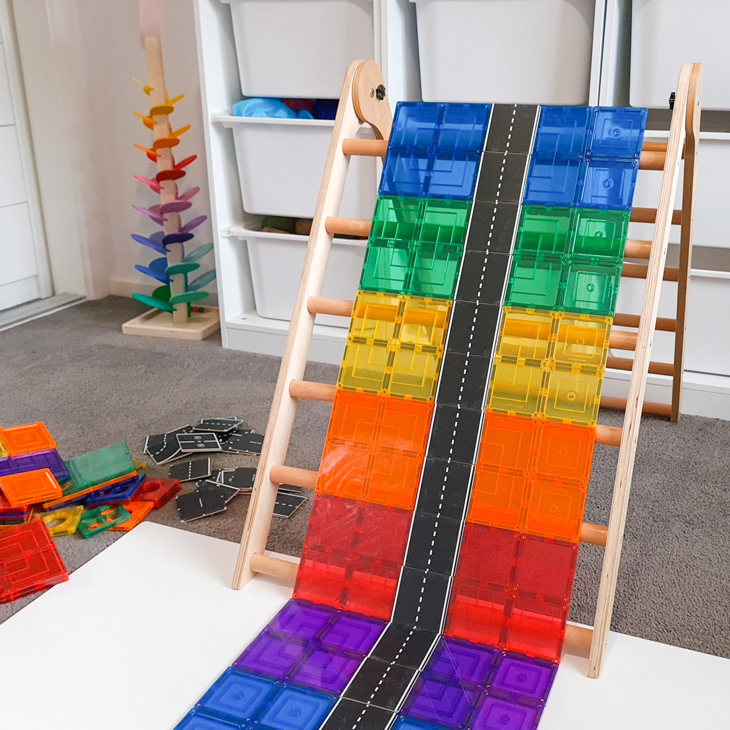 Learn & Grow Toys-Magnetic Tiles Road Pack 40 Pieces - Image 6