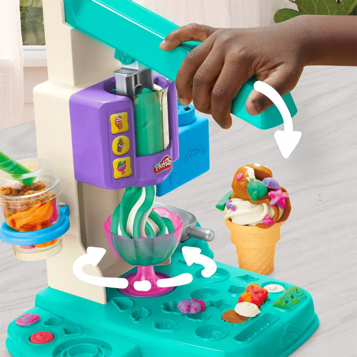 Hasbro Play-Doh Rainbow Swirl Ice Cream Playset - Image 6
