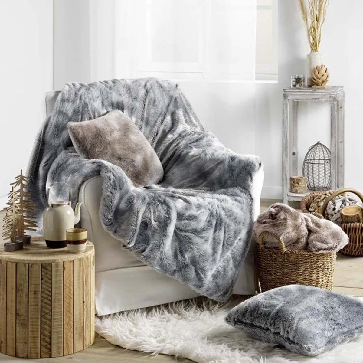 U10 Soft Faux Fur Throw 180x220 CM - Image 5