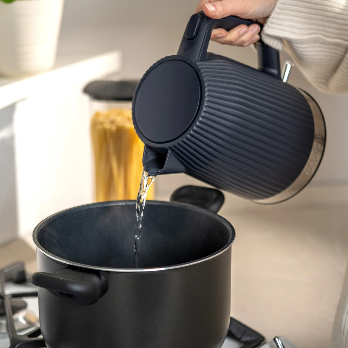 ელექტრო ჩაიდანი 1.7 ლ Sous Chef Guzzini - Image 6
