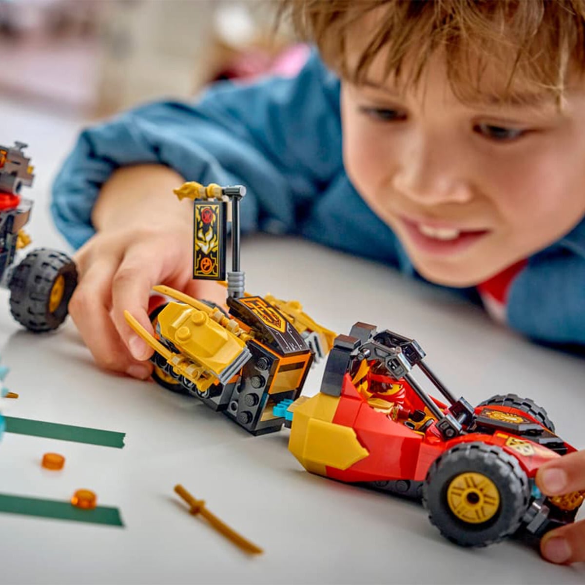 კუბიკები 394 ერთეული Kai and Cole's Combiner Vehicles Ninjago Lego 71864 - Image 9