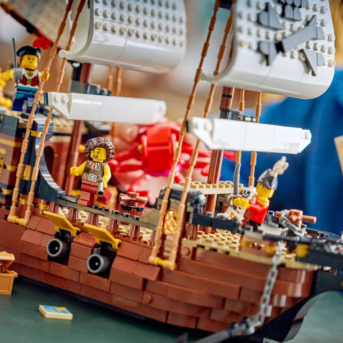 კუბიკების ნაკრები 1074 ნაწილი Iconic Pirate Ship Creator Lego 31387 - Image 15
