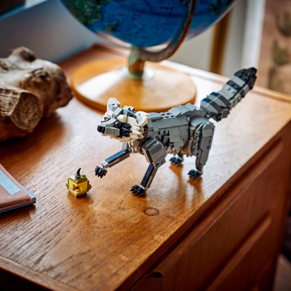 31393 Lego-Creator Forest Animals: Gray Wolf 657 Pieces - Image 10
