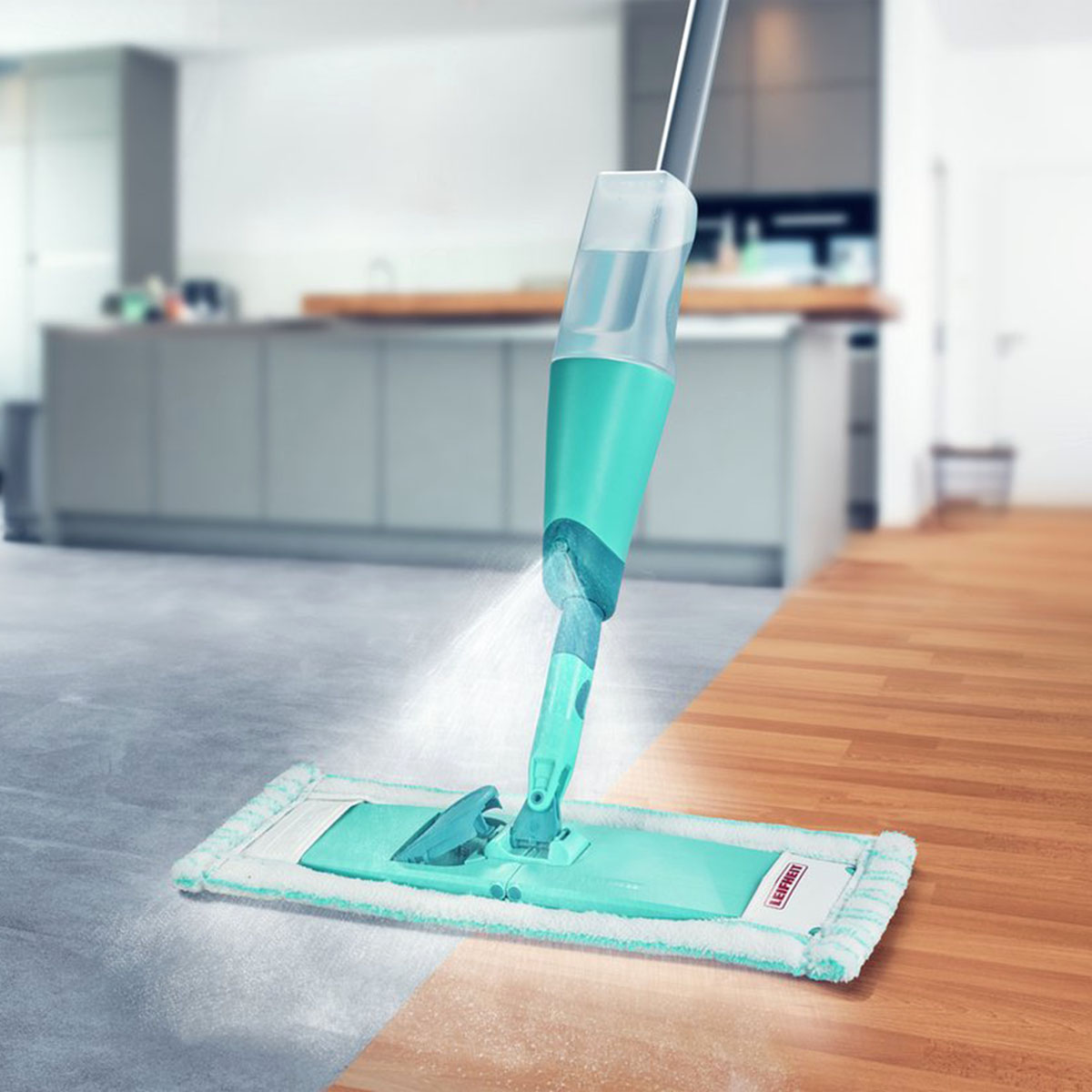 Leifheit Easy Spray Floor Wiper With Spray Function 130 CM - Image 3