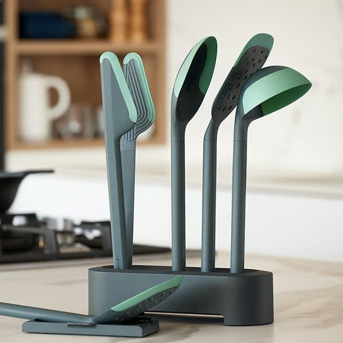 Lekue Set of 5 Non-Scratch Cooking Utensils - Image 4