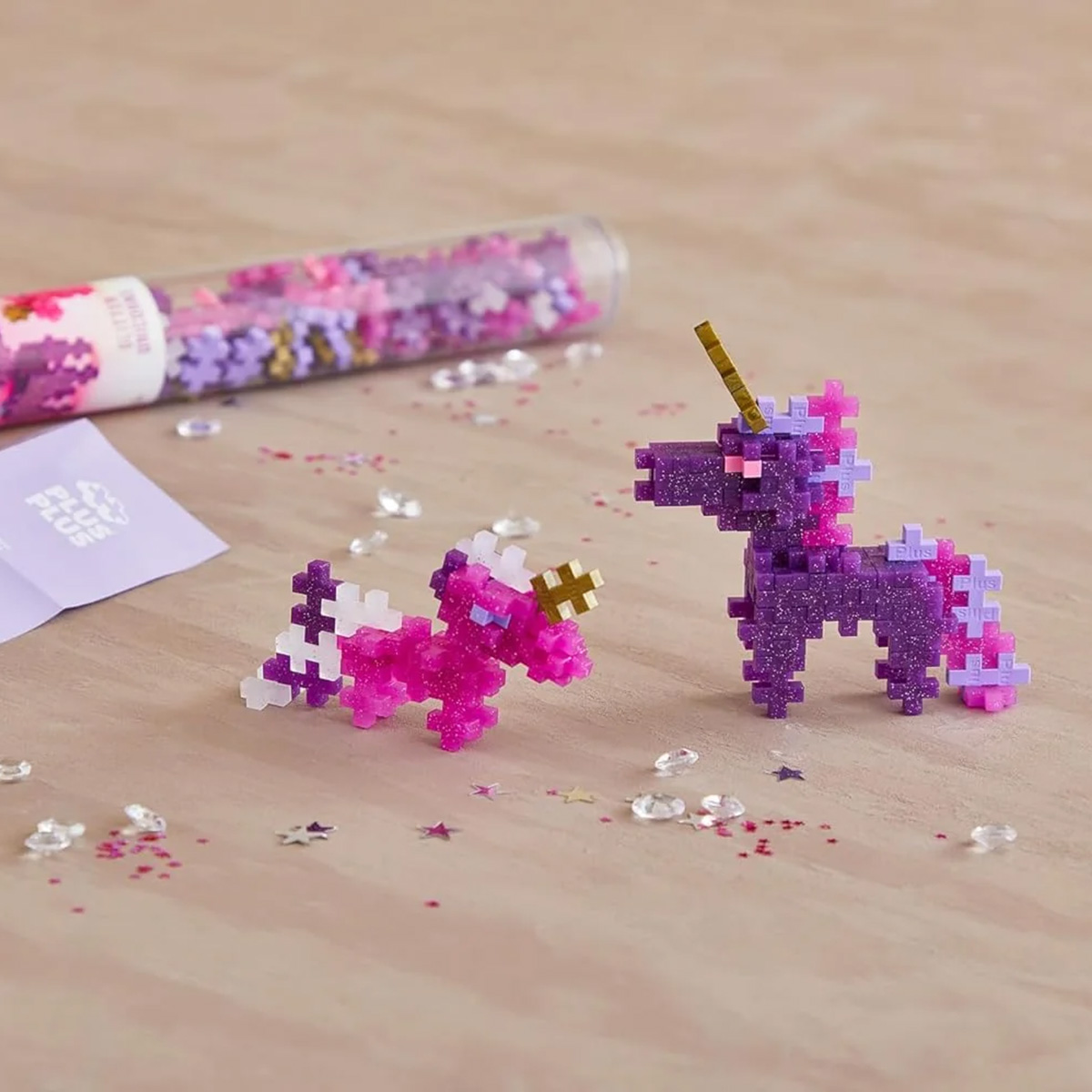 ნაკრები წვრილი კუბიკების 100 ნაწილით Glitter Unicorns Plus-Plus - Image 3